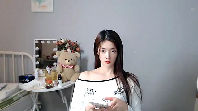 Snapshot of Mimi-cnbaby chatting on October 18, 10:29 am Mimi-cnbaby online show from October 18, 10:29 am