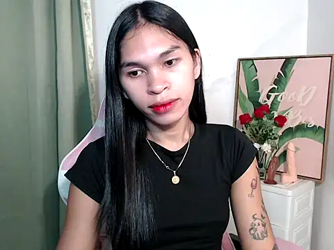 Snapshot of sexloverxxz chatting on October 19, 9:11 am sexloverxxz online show from October 19, 9:11 am