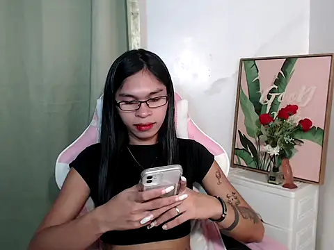 Snapshot of sexloverxxz chatting on October 12, 8:50 am sexloverxxz online show from October 12, 8:50 am