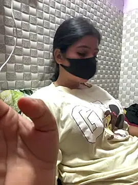 Hot Jaanvi  online show from April 26, 4:05 pm