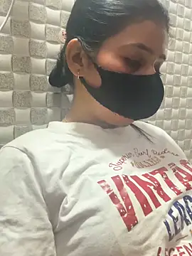 Hot Jaanvi  online show from April 23, 5:26 am