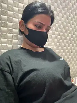 Hot Jaanvi  online show from June 12, 4:31 am