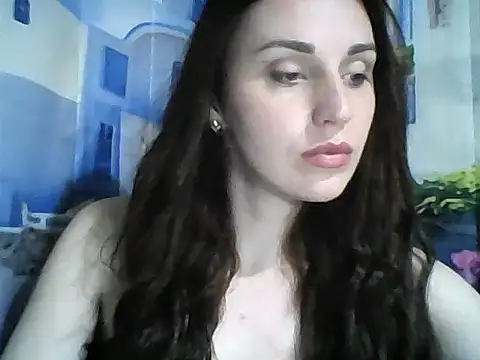 Qinini online show from May 24, 8:08 pm
