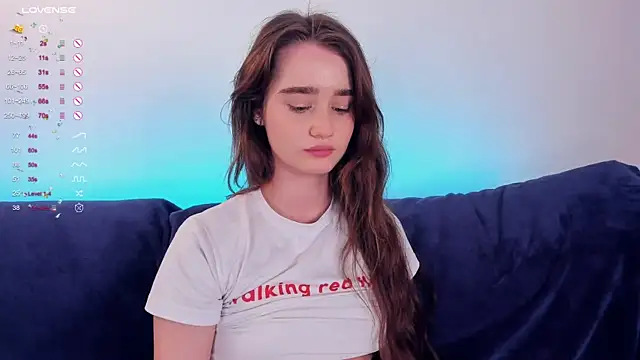 lovelyalivia online show from September 9, 1:33 pm