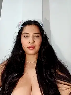 Snapshot of VALENTINA_ROUSE_ chatting on October 12, 12:57 am VALENTINA ROUSE online show from October 12, 12:57 am