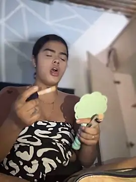 Kaily Sweet16 online show from April 6, 5:36 pm