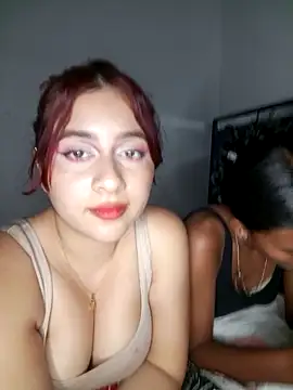 Chloe Sky love online show from April 26, 1:03 am