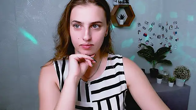 AmandaDimond  online show from September 14, 12:58 pm