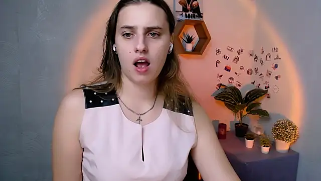 AmandaDimond  online show from October 14, 12:08 pm