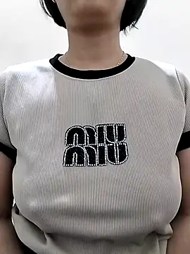 love sexy090 online show from April 23, 11:40 pm