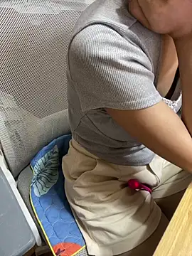 Mina048 online show from June 7, 9:49 am
