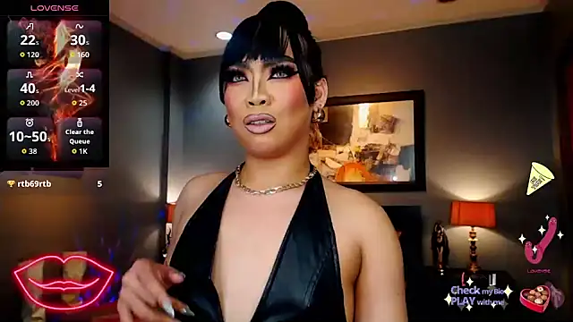 FridaHumphrey online show from November 12, 7:34 pm