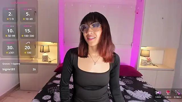 Snapshot of CamiGox chatting on September 23, 7:56 pm CamiGox online show from September 23, 7:56 pm