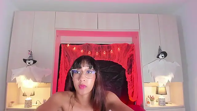 Snapshot of CamiGox chatting on October 14, 8:11 pm CamiGox online show from October 14, 8:11 pm