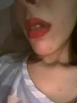 Mimisixo online show from September 12, 11:45 pm