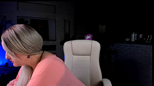 MariemLui online show from September 23, 7:50 am