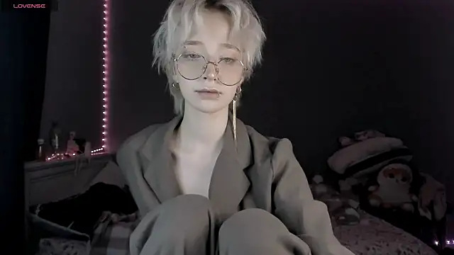 MelissaReis online show from November 9, 2:57 pm