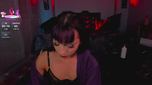 Draculairis online show from February 25, 1:53 pm