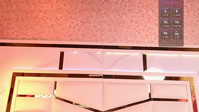 ambar rosse25 online show from October 22, 11:37 am