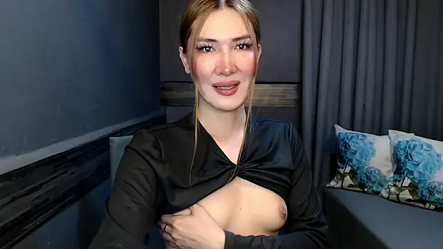 xFuckingMarga online show from February 7, 7:18 pm