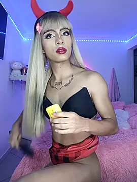 annie thomson00 online show from February 3, 2:53 am