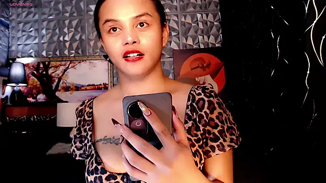 Asiansignificantxx online show from October 7, 1:37 pm