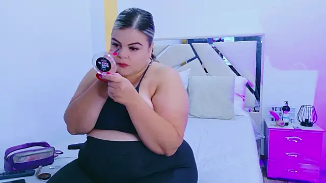 KiimBrooks online show from March 13, 10:05 am