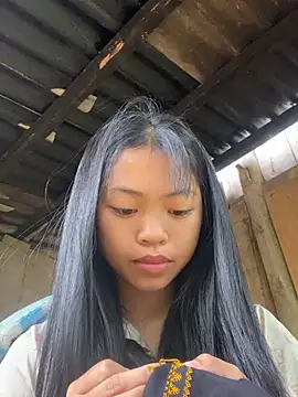 Thy00   online show from April 2, 2:31 am