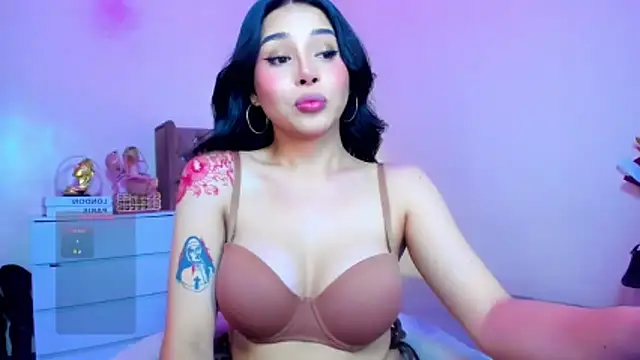 LauraLoove online show from March 1, 4:23 am