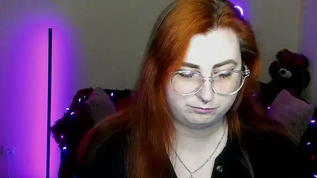 Alicia love00 online show from April 5, 5:28 am