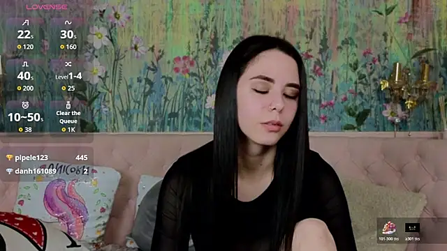 IvoryWood  online show from April 15, 7:58 pm