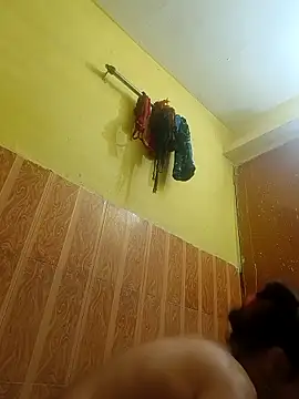 ISHANI-SINGH online show from February 20, 6:09 pm