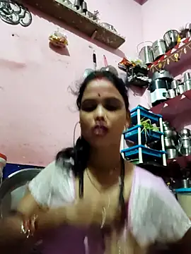 Snapshot of Cut_ragni chatting on October 12, 6:54 pm Cut ragni online show from October 12, 6:54 pm