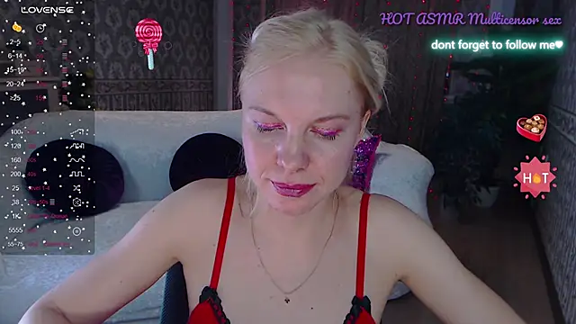 Snapshot of LiSinDoll chatting on September 12, 4:13 am LiSinDoll online show from September 12, 4:13 am