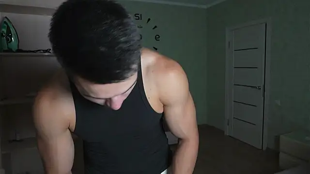 Horny boyzz online show from June 8, 7:47 pm