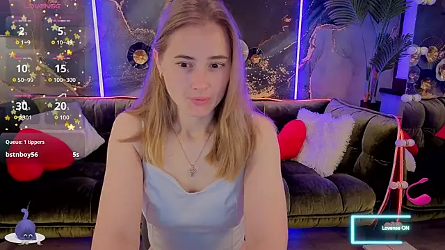 Snapshot of Sun_Kitty_ chatting on September 22, 6:56 am Sun Kitty online show from September 22, 6:56 am