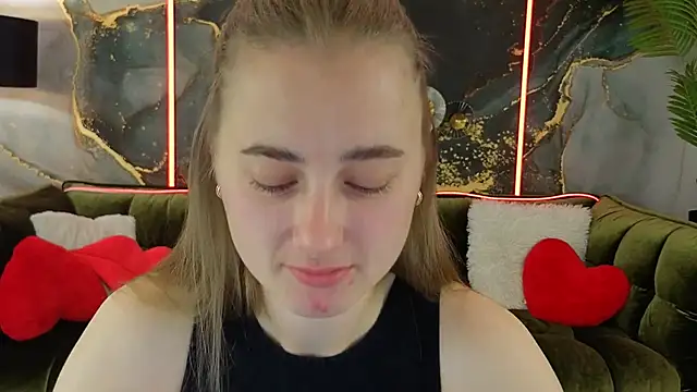 Snapshot of Sun_Kitty_ chatting on September 10, 6:46 am Sun Kitty online show from September 10, 6:46 am