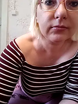 VikaKing online show from April 25, 1:52 pm