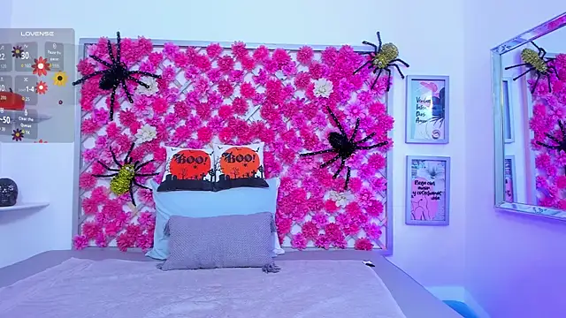 hannah miller 1 online show from October 24, 12:01 pm