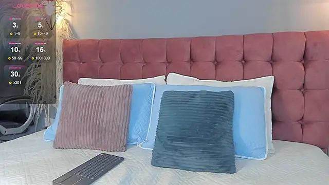 Tania 77  online show from December 15, 12:54 pm