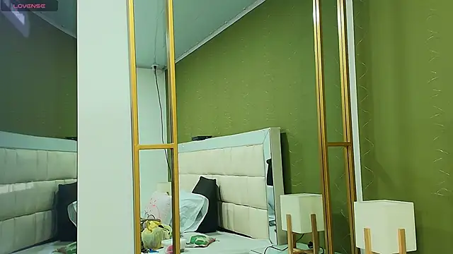 gisell gomez online show from September 14, 12:14 pm