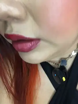 pamelalambert online show from April 25, 2:36 am