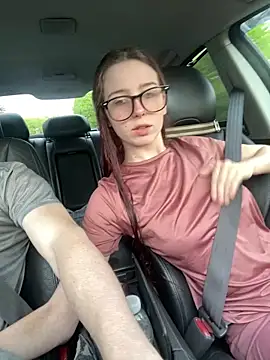 DanielleBabe online show from May 5, 6:33 pm