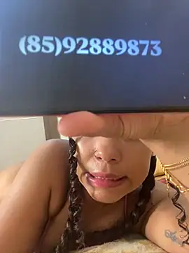 jhennyfer online show from November 18, 5:08 am