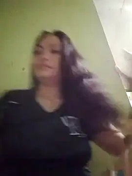 Snapshot of missluvv chatting on October 17, 1:36 pm missluvv online show from October 17, 1:36 pm