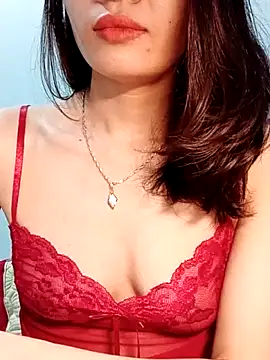 Hinna x online show from April 19, 8:55 pm