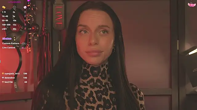 Snapshot of livia_starwars chatting on September 22, 9:57 pm livia starwars online show from September 22, 9:57 pm