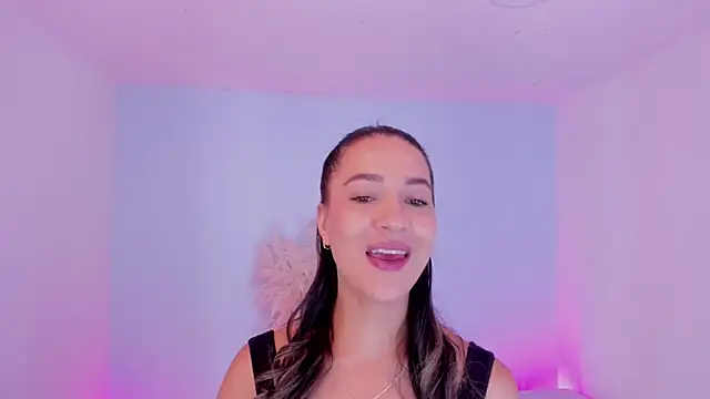 aleksandramiller  online show from June 10, 1:21 pm