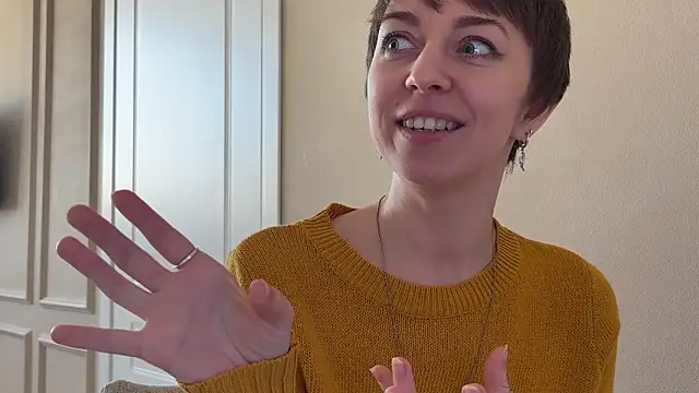 daniellia  online show from January 19, 9:49 am