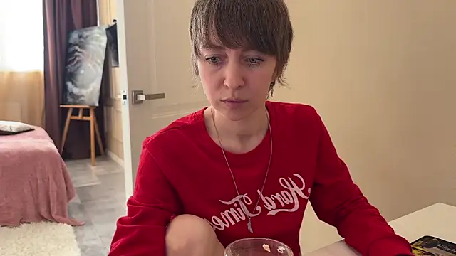 daniellia  online show from April 27, 2:25 pm